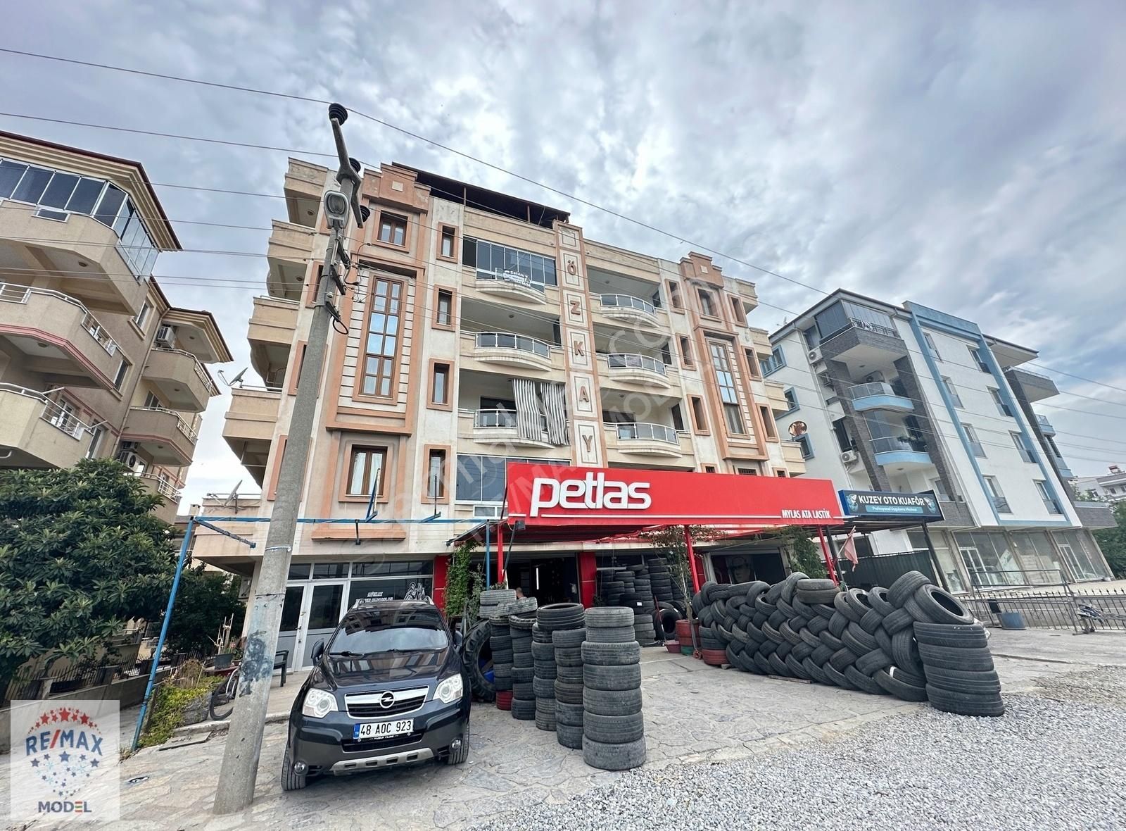 Milas Şevketiye Satılık Daire Muğla Milas'ta 6+1 350 m2 Satılık Dubleks Daire