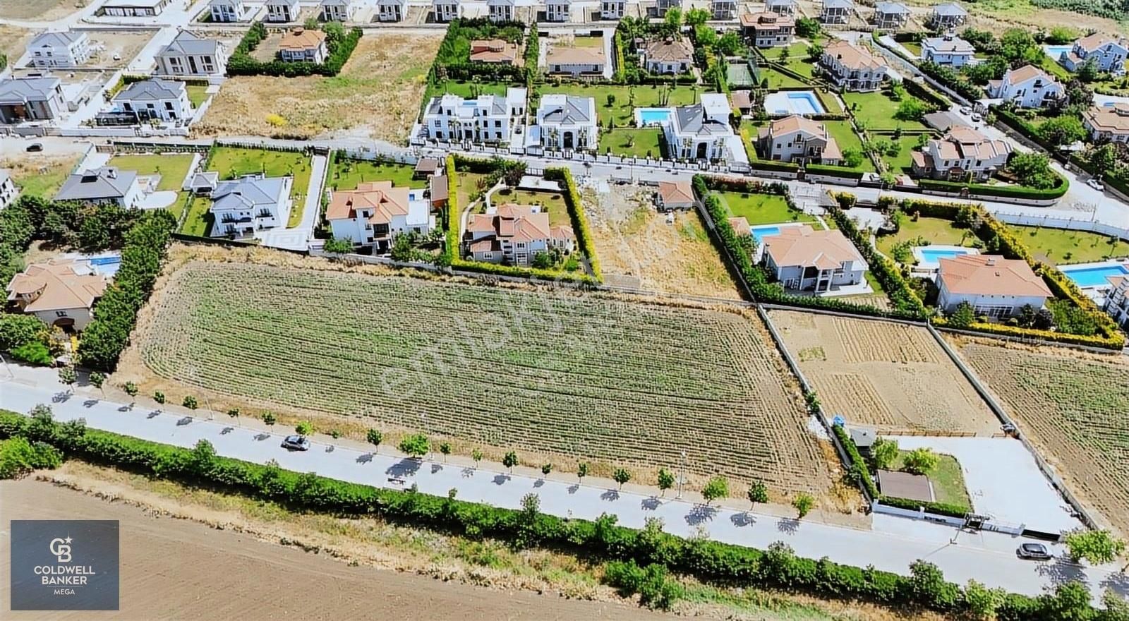 Büyükçekmece Türkoba Satılık Villa İmarlı BÜYÜKÇEKMECE TEPEKENT SİTESİ VİLLA İMARLI 1800 m2 SATILIK ARSA