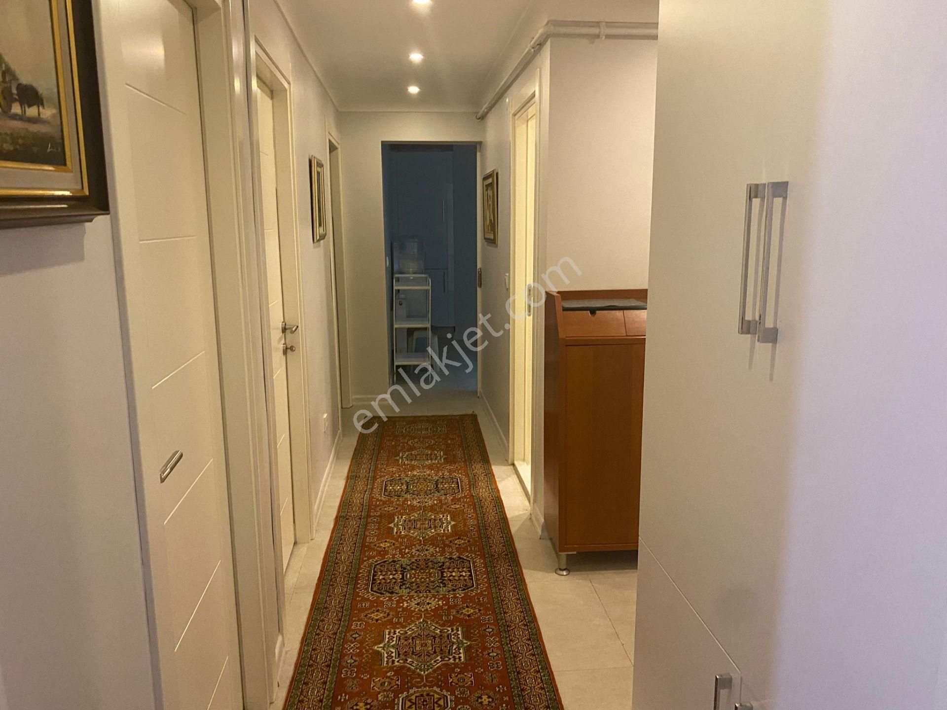 Bostancı Altıntepe Bahçekatı 3+1 Eşyalı Kiralık Daire - Görsel 15