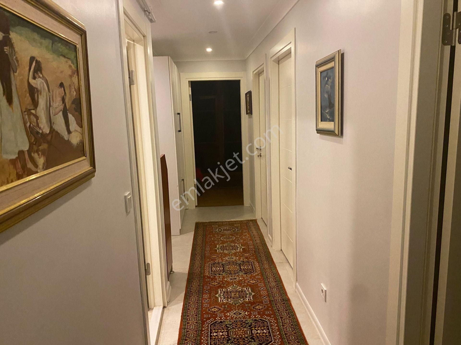 Bostancı Altıntepe Bahçekatı 3+1 Eşyalı Kiralık Daire - Görsel 14