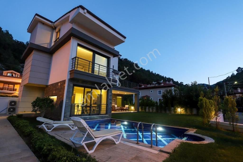 Marmaris İçmeler Satılık Villa Marmaris İçmelerde, Müstakil Bahçeli ve Havuzlu, 4+1 Lüks Villa