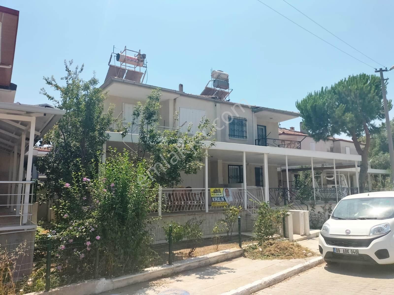 Kuşadası Kadıkalesi Kiralık Villa DENİZE YÜRÜYÜŞ MESAFESİNDE NEZİH KONUMDA EŞYALI VİLLA..