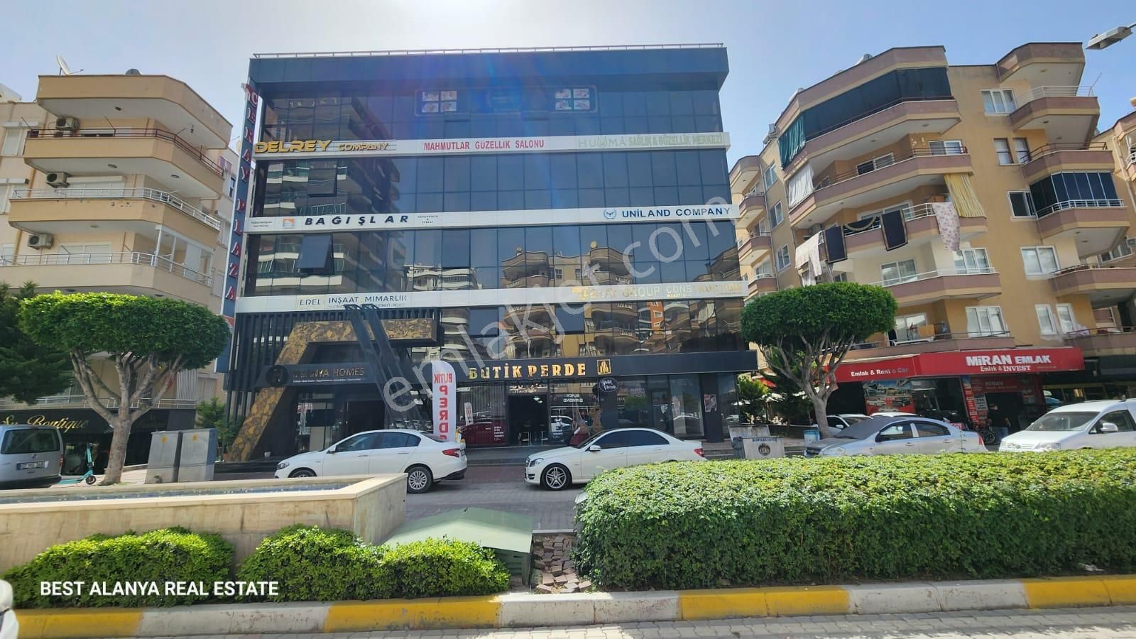 Alanya Mahmutlar Kiralık Büro  KİRALIK BÜRO OFİS CERAY PLAZA MAHMUTLAR ALANYA KISMEN EŞYALI AYLIK 25.000 TL