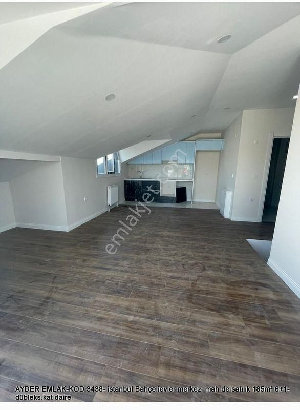 İstanbul Bahçelievler Merkez Mah De Satılık 185m² 6+1-dübleks.kat Daire - Görsel 12