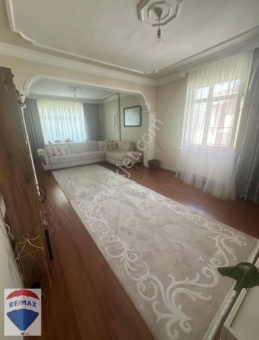 Lüleburgaz İnönü Satılık Daire RE/MAXTAN LÜLEBURGAZ İNÖNÜ MAHALLESİNDE SATILIK 3+1 EŞYALI DAİRE