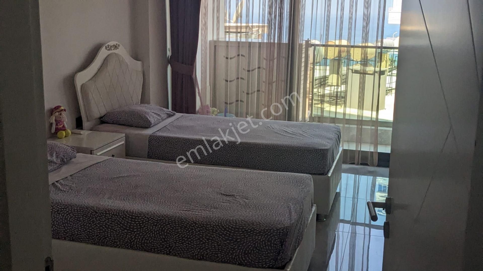 Satılık Denize Sıfır 2+1 Mobilyalı Daire - Konak Seaside Tower Residence - Görsel 29