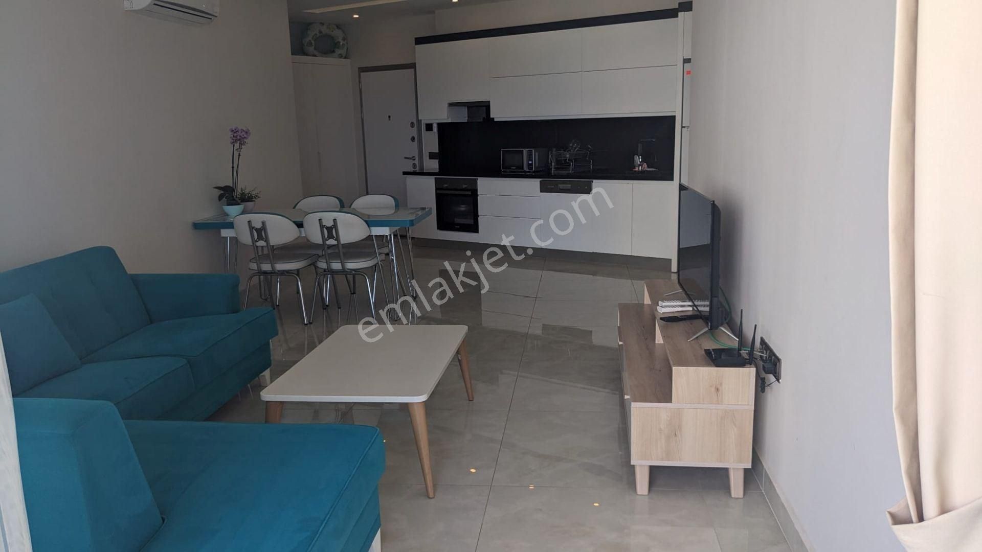 Satılık Denize Sıfır 2+1 Mobilyalı Daire - Konak Seaside Tower Residence - Görsel 18