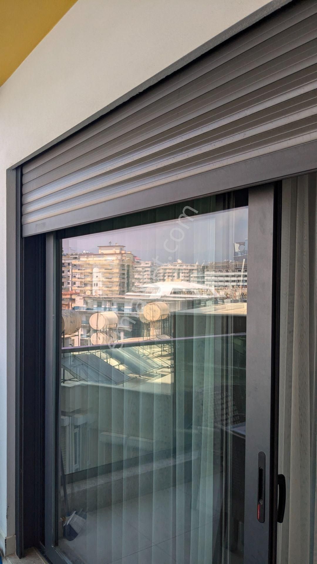 Satılık Denize Sıfır 2+1 Mobilyalı Daire - Konak Seaside Tower Residence - Görsel 24