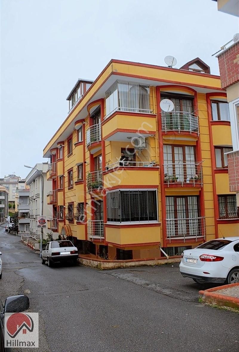 Üsküdar Ferah Satılık Daire Çamlıca Ferah'ta 5 Oda 1 Salon 2 Mutfak 2 Banyo Satılık Çatı Dubleks