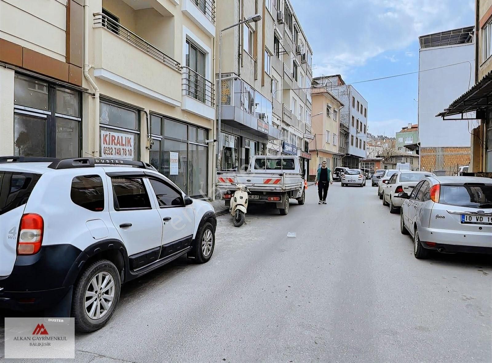 Karesi Karesi Satılık Dükkan & Mağaza DEVE YONCASI İŞLEK CADDEDE 15 m2 SIFIR DÜKKAN