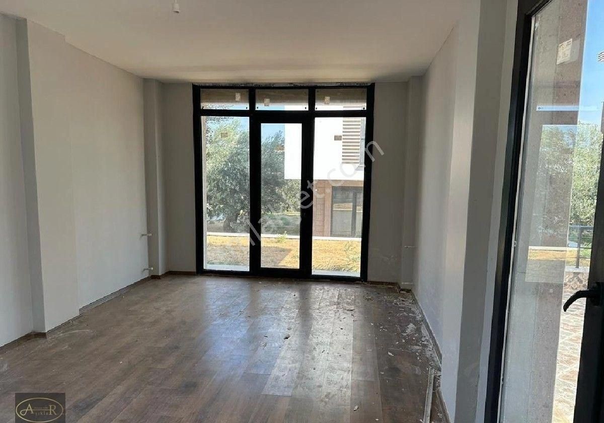 Balıkesir Gömeç Karaağaç Ta Satılık Havuzlu Müstakil Site İçi Villa - Görsel 15