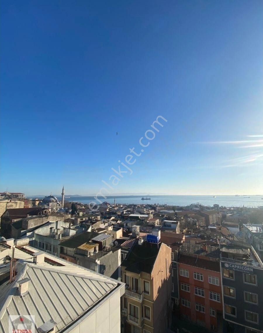 İstanbul Fatih Kiralık İşhanı Katı Deniz Manzaralı Kuyumcuya 650 m2 (170 m2 ) Kat Kat veya Komple kiralık Sultanahmet Çemberlitaş