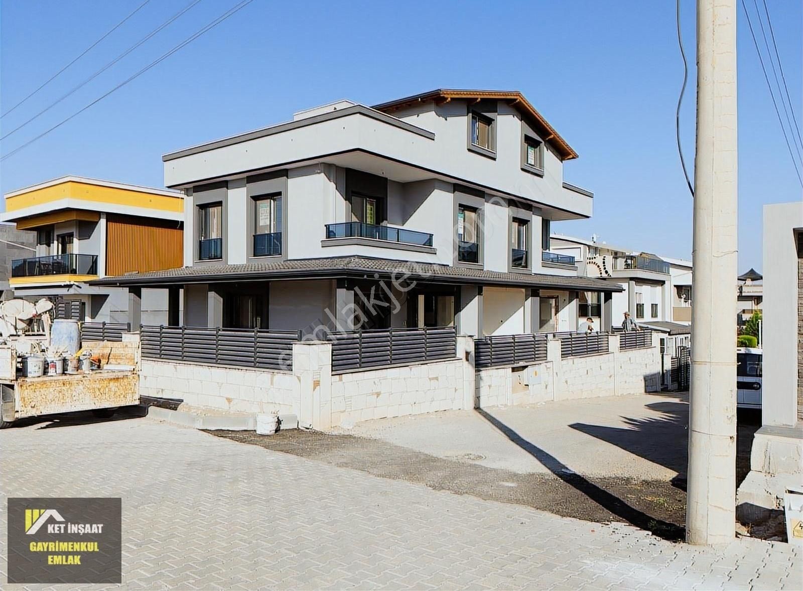 Menderes Barbaros Satılık Villa MENDERES BARBAROS MAH. SATILIK LUX VİLLALAR