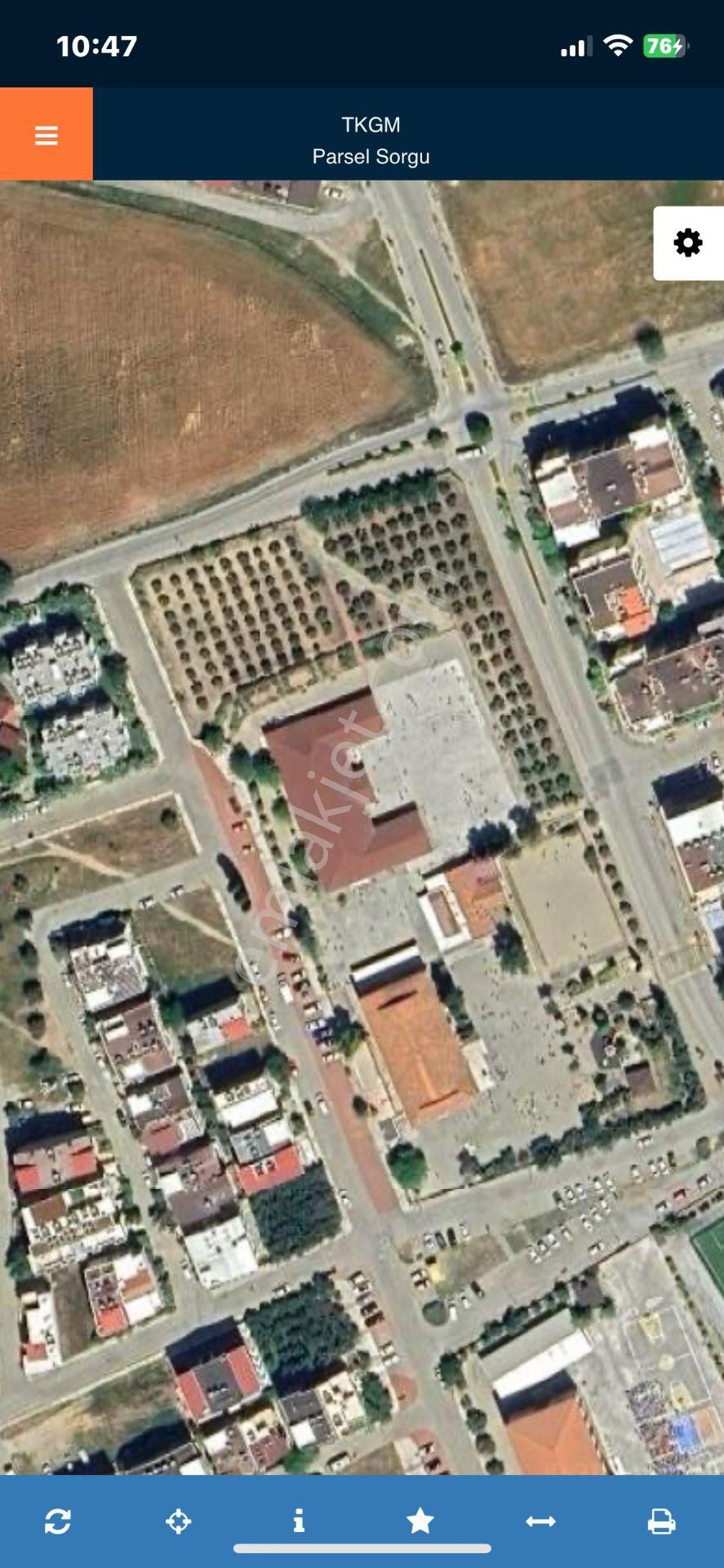 Didim Efelerde Mahir Damar İlkokulu Arkası Arsa