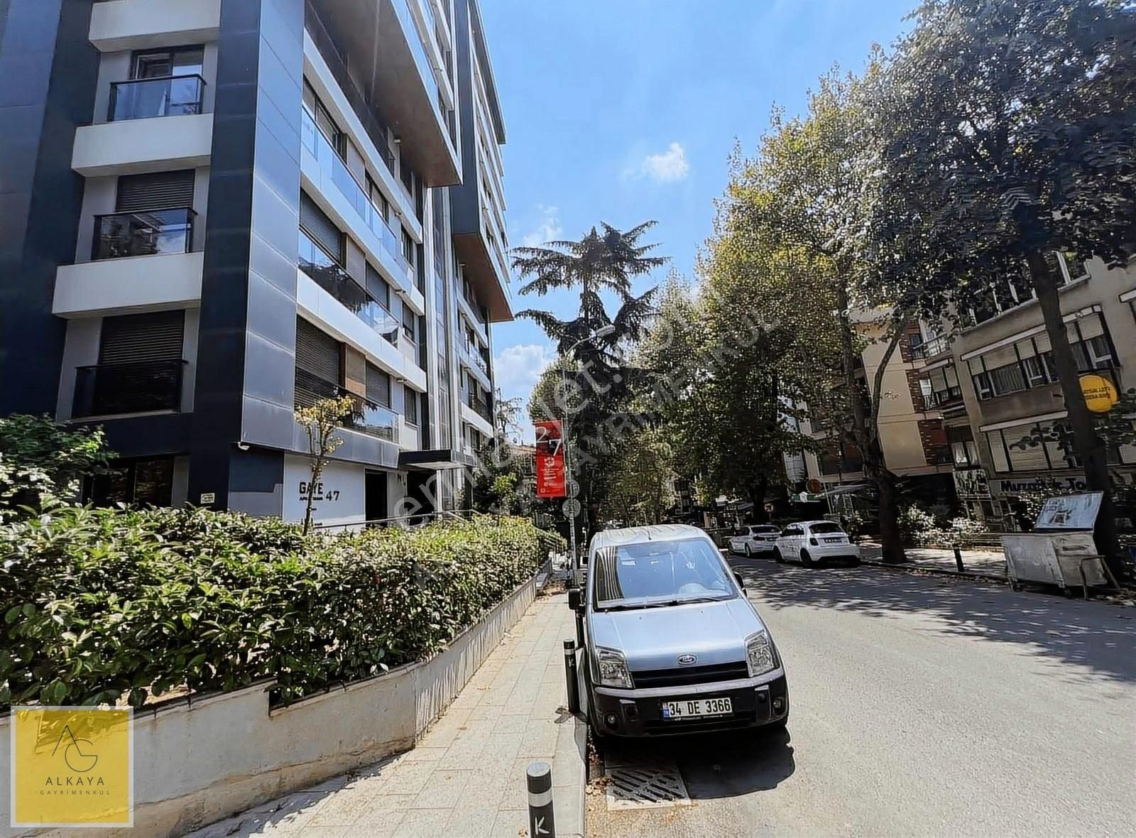 Kadıköy Suadiye Satılık Daire Suadiye'de Satılık 3+1 Daire Önü Açık Geniş Genç Ebeveny Balkon