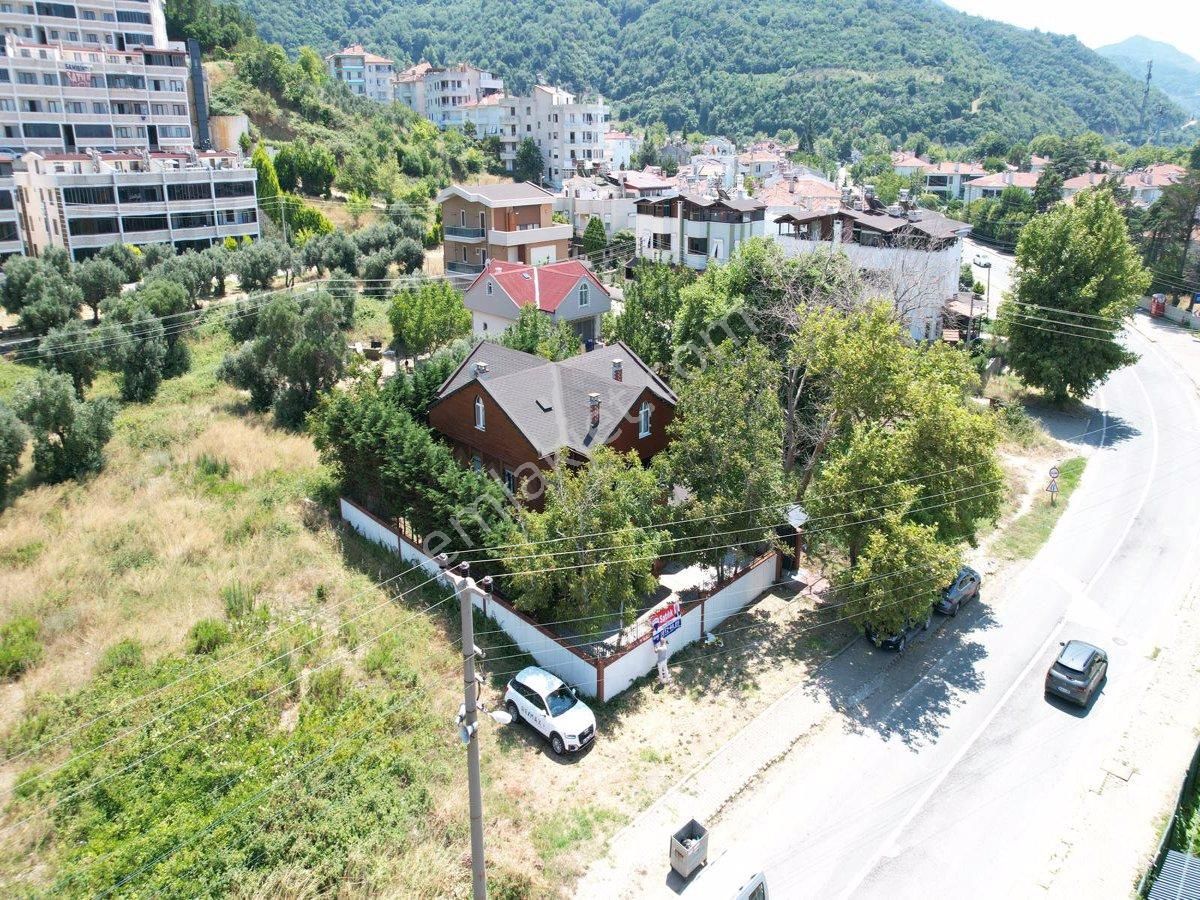 Çınarcık Esenköy Bld. (Aliye Hanım) Satılık Villa REMAX ŞEHİR'DEN ESENKÖY'DE SATILIK VİLLA