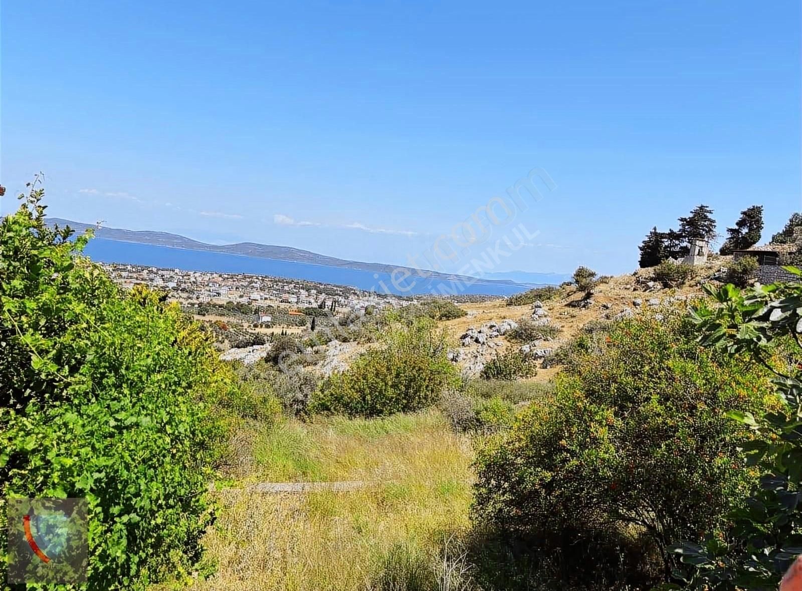 Karaburun Mordoğan Satılık Konut İmarlı DOĞA VE DENİZ MANZARALI ZEVKİNİZE GÖRE EV YAPMAK İÇİN MÜKEMMEL