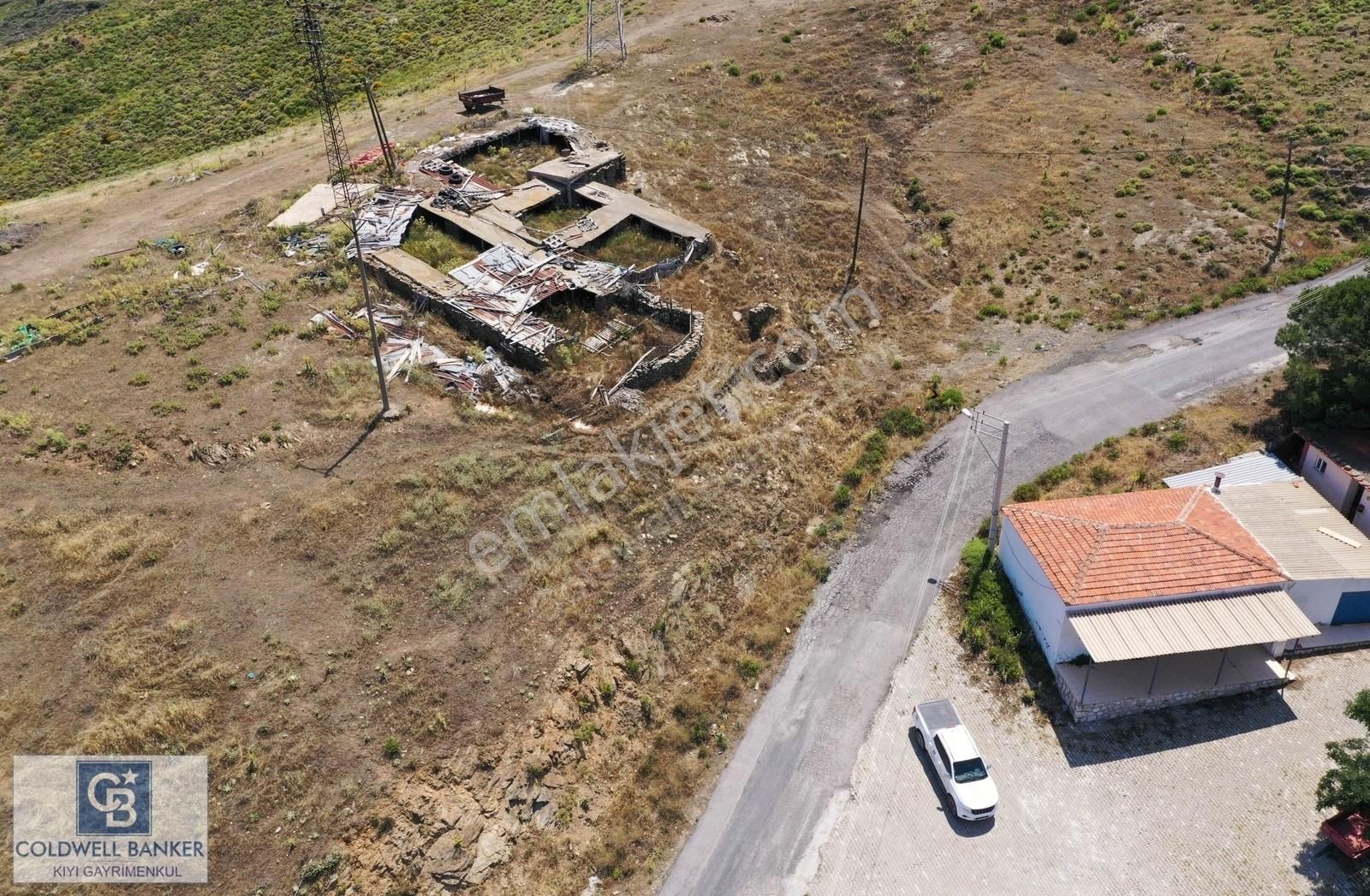 Karaburun Sarpıncık Köyünde Deniz Ve Doğa Manzaralı Tarla - Görsel 9