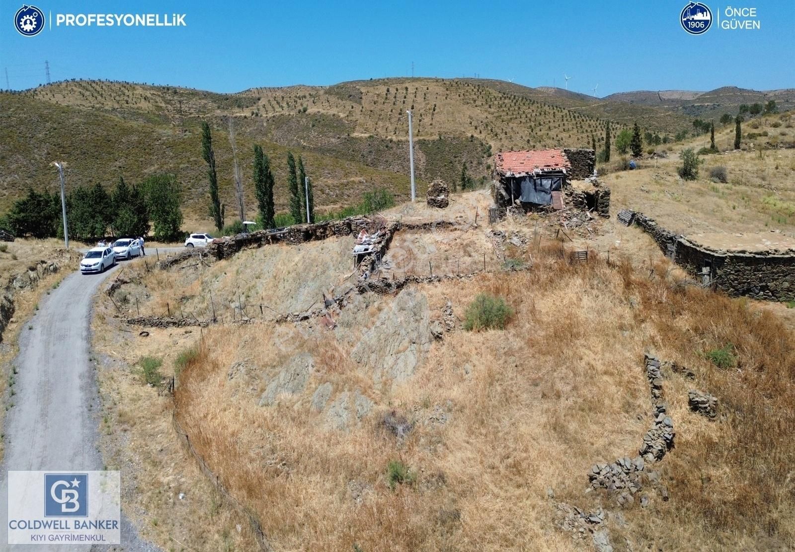 Karaburun Parlak Köyü'nde Numaratajlı Kargir Ev Ve Bahçesi - Görsel 4