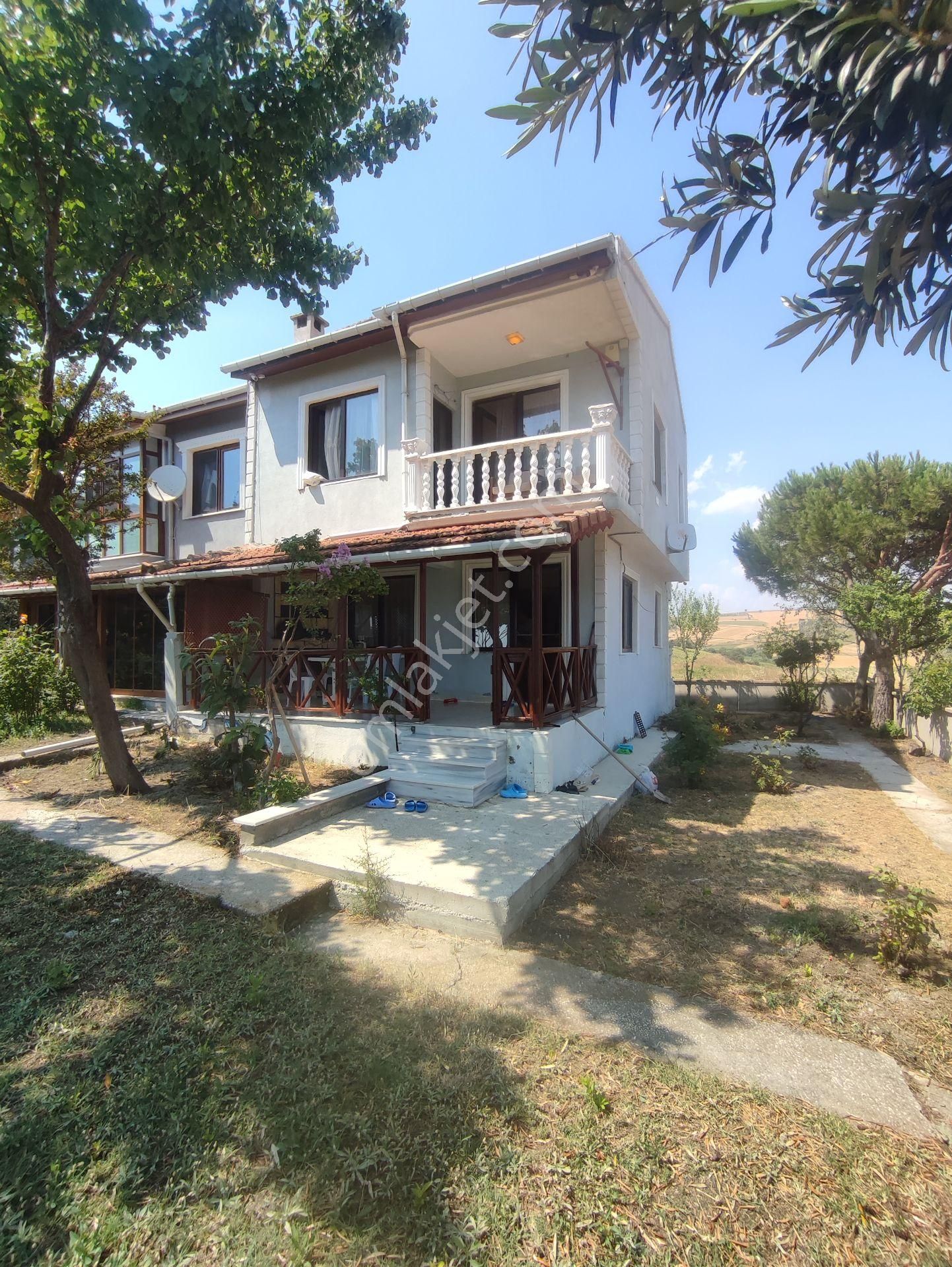 Şarköy İstiklal Satılık Yazlık BULUT yatırımdan 3+1 merkeze yakın deniz manzaralı  yazlık müstakil villa