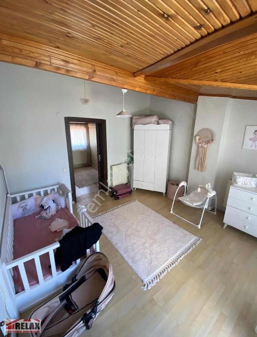 Urla Atatürk Satılık Villa Relax Gayrimenkul'den Urla İskelede 3+1 Denize 50 adım Villa