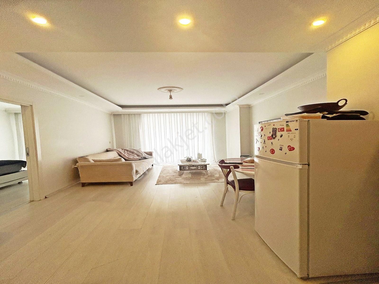 Site İçerisinde 1+1 Acil Satılık Dairee !!!