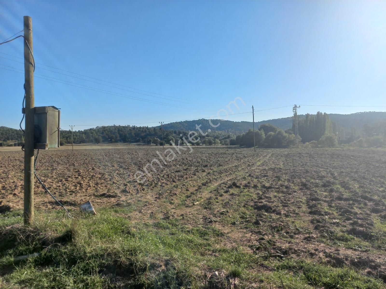Burdur Bozlar Köyü 3 Sondajlı Yola Yakın 18.777 M2 Tarla - Görsel 7