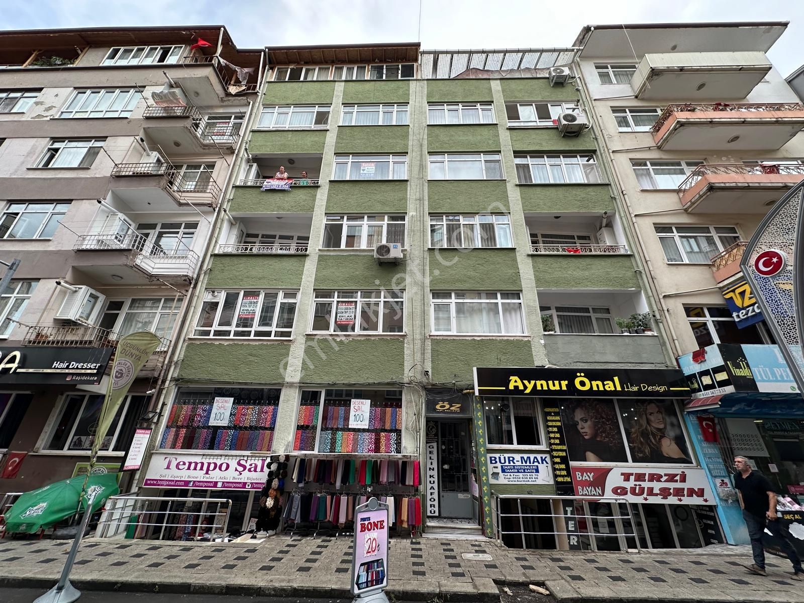 İzmit Karabaş Satılık Daire  İZMİT ÇARŞI MERKEZDE SATILIK 3+1 ARAKAT 140M² BOŞ DAİRE