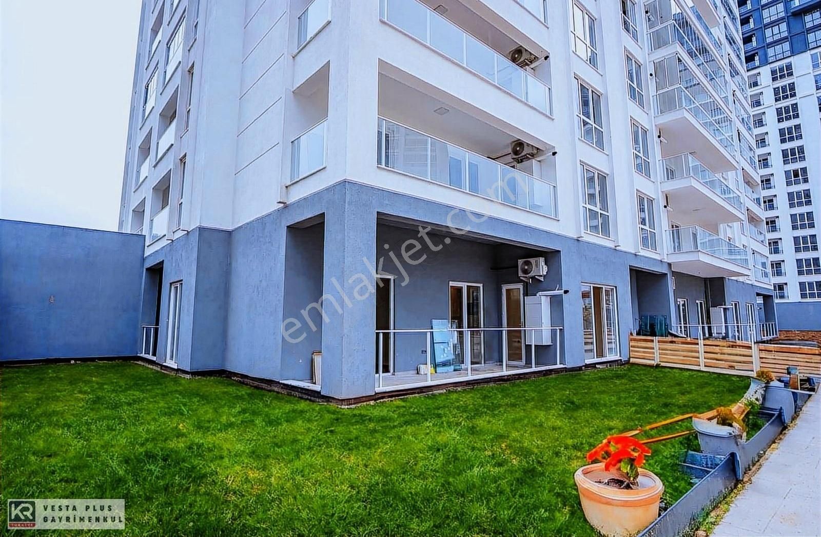 Nilüfer Ertuğrul Satılık Daire KRVESTAPLUS DAN SATILIK SHU 08 DE 75m2 BAHÇELİ LÜKS DAİRE