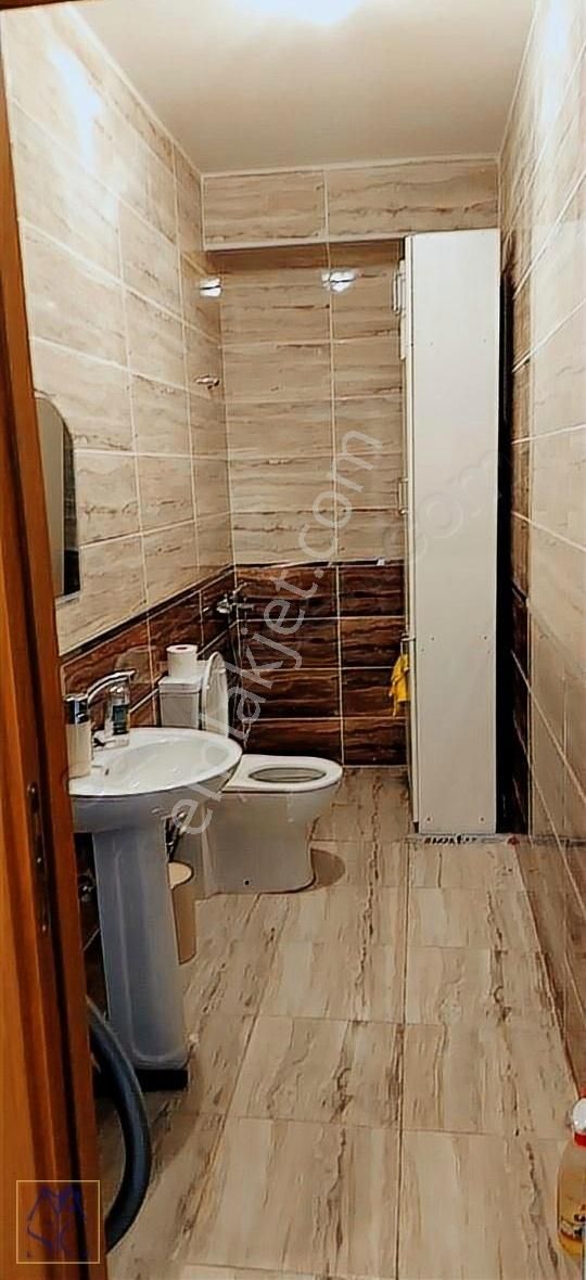 Ataşehir Örnek Kiralık Apartman Dairesi Merkezi konumda 150 m2 ofis