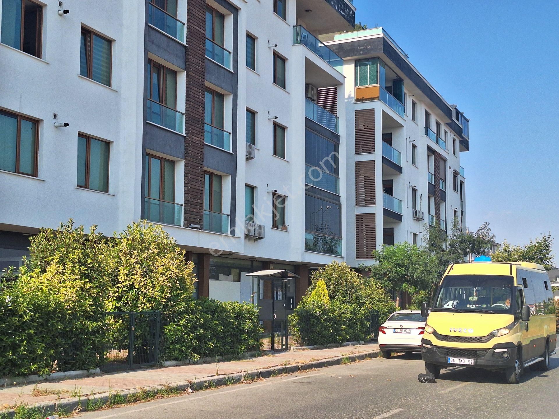 Beylikdüzü Gürpınar Satılık Daire  BEYLİKDÜZÜ-GÜRPINAR DENİZ MANZARALI SATILIK DUBLEKS 5+2 DAİRE