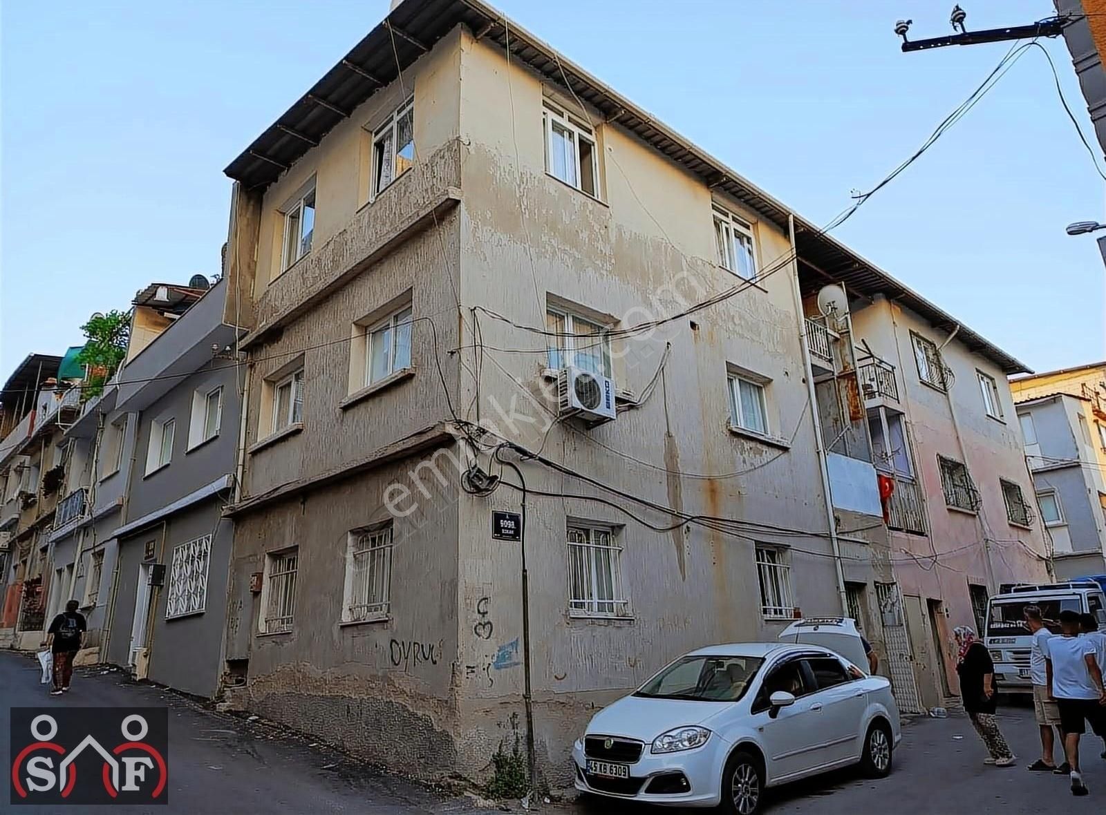 Karabağlar Vatan Satılık Bina İzmir Karabağlar Vatan Mahallesi Yatırımlık 2 Katlı Bina