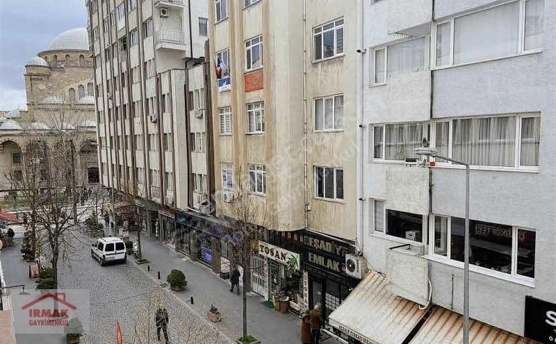 Odunpazarı İstiklal Kiralık Ofis YELKOVAN İŞ MERKEZİ KİRALIK OFİS