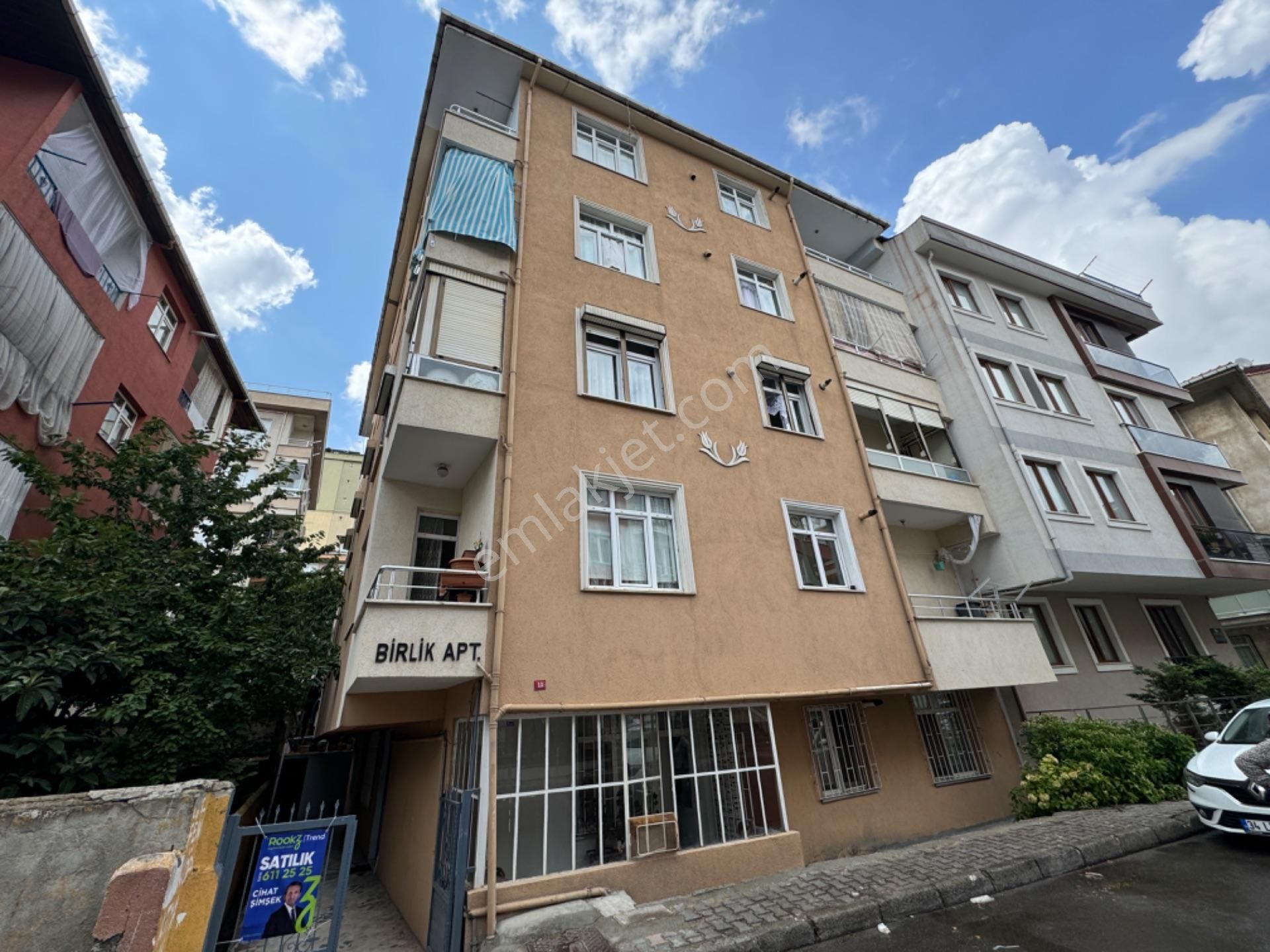 Ümraniye Çakmak Satılık Daire  ÜMRANİYE FİNANS MERKEZİNE YAKIN SATILIK 2+1 DAİRE