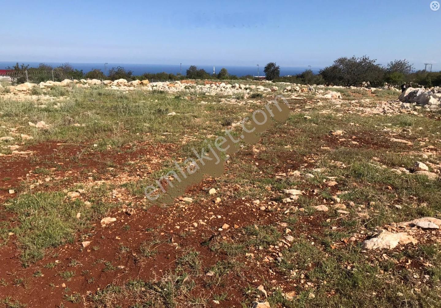 Erdemli Tırtar Satılık Konut İmarlı Tırtar'da Deniz Manzaralı Müstakil Tapulu İmarlı Arsa