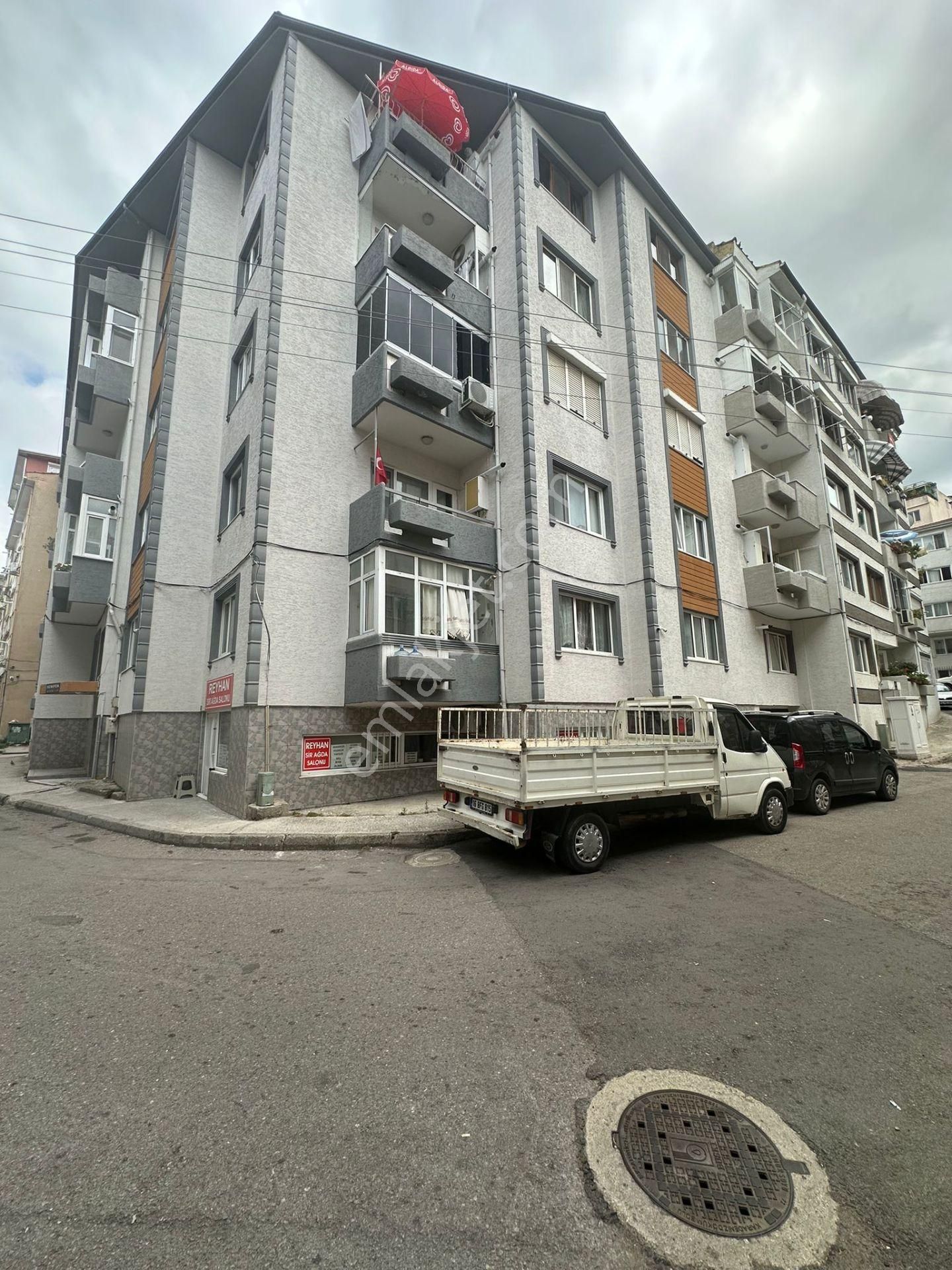 Yıldırım Umurbey Satılık Daire  Setbaşı Umurbeyde Otoparklı Ara Kat 2+1 Satılık Daire