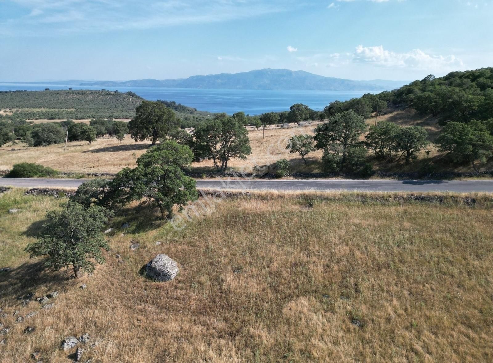 Ayvacık Korubaşı Köyü Satılık Turizm İmarlı EM-SA GAYRİMENKULDEN ANA YOLA CEPHE EKO TURİZME UYGUN TARLA