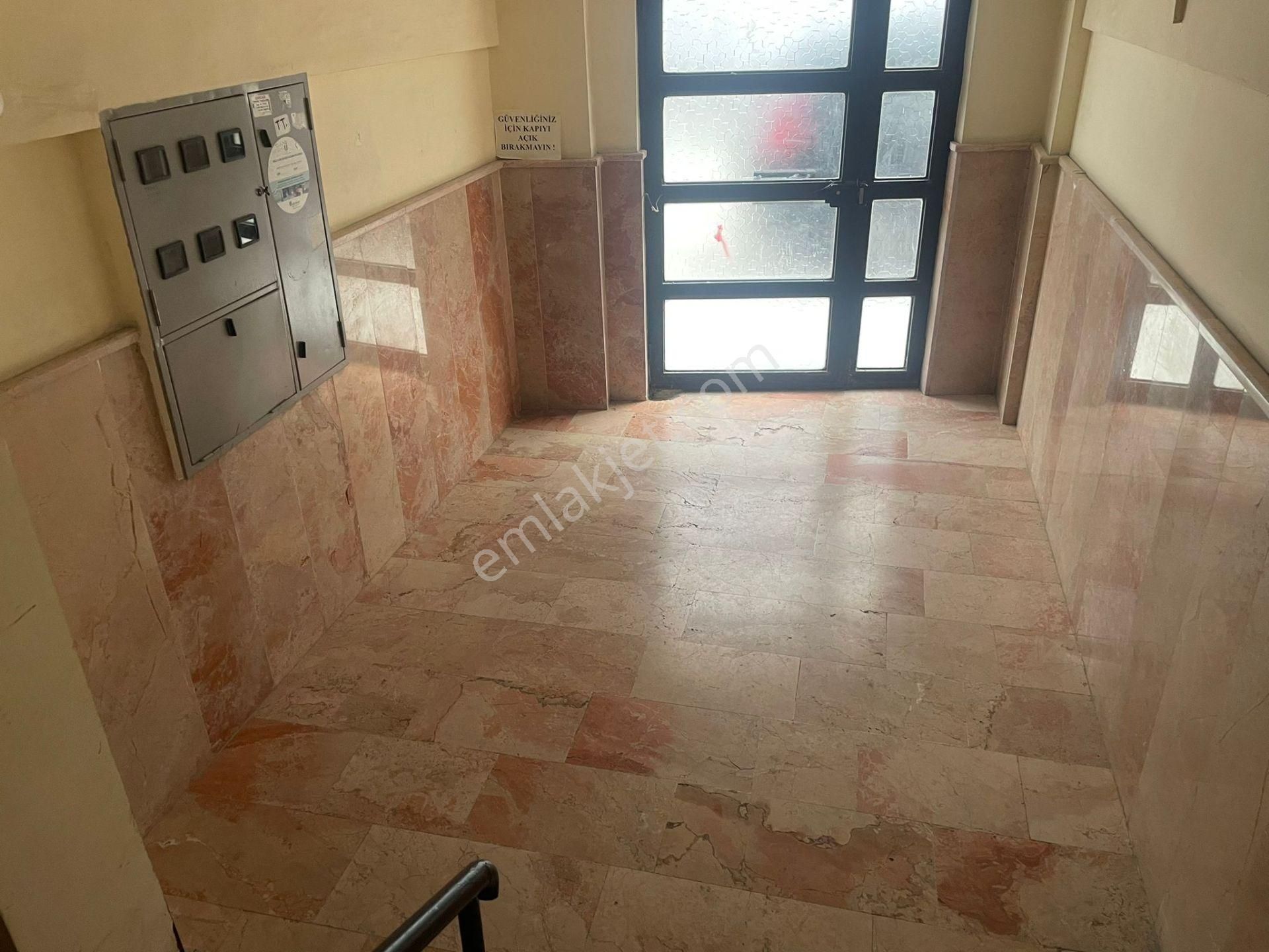 Tepebaşı Tunalı Satılık Daire  GAFFAR OKKAN CADDESİ YAKINI 2+1 SATILIK DAİRE