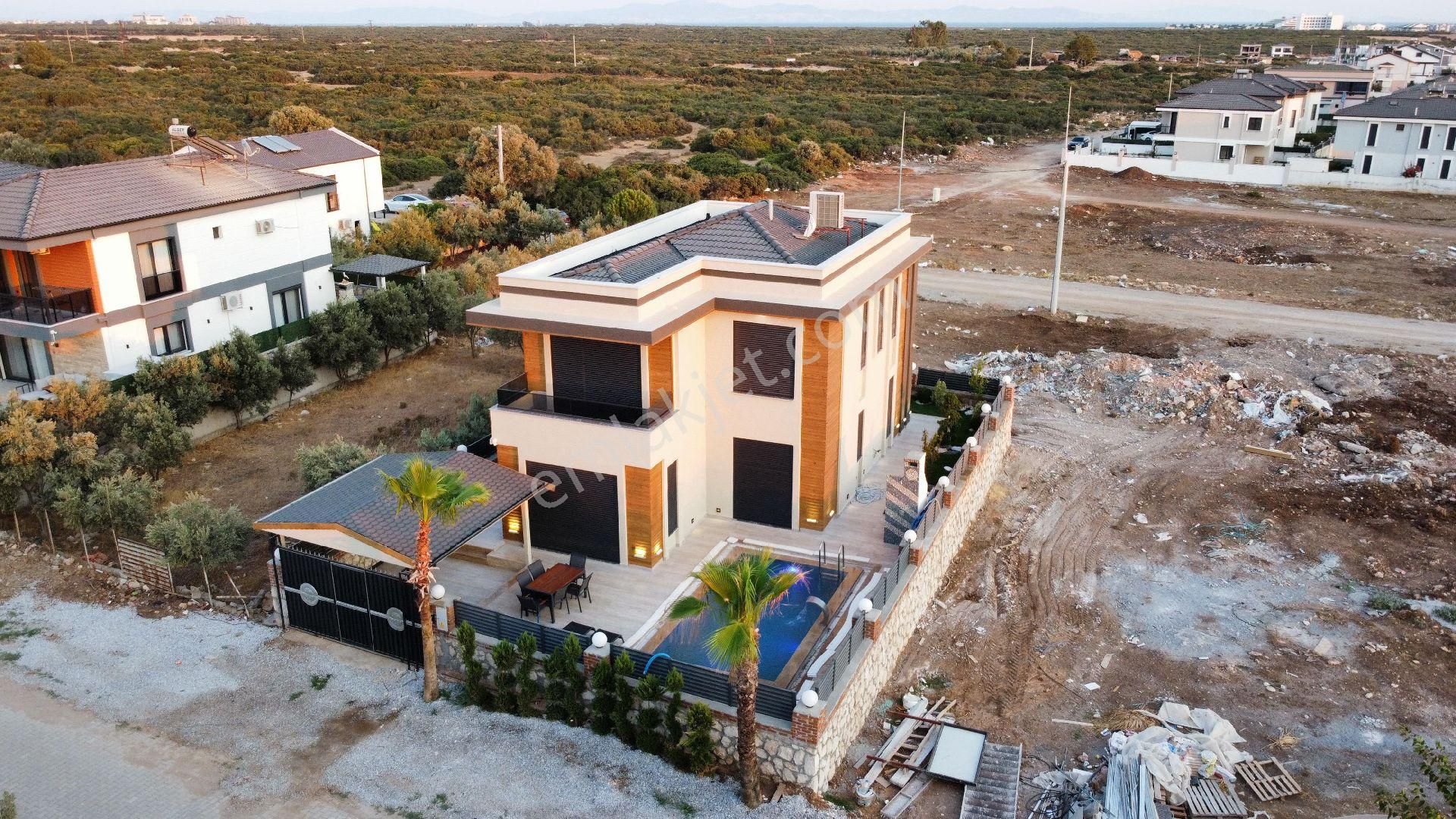 Didim Efeler Satılık Villa  Didim'de Muhteşem Mimariye Sahip 4+1 Full Eşyalı Villa ( İlanımız Videoludur )