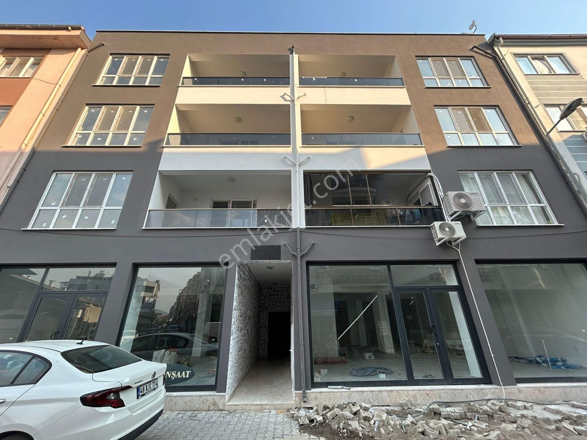 Dalaman Karaçalı Satılık Daire  Dalaman Pazaryerinde 1+1 75 m2 Eşyalı Satılık Daire