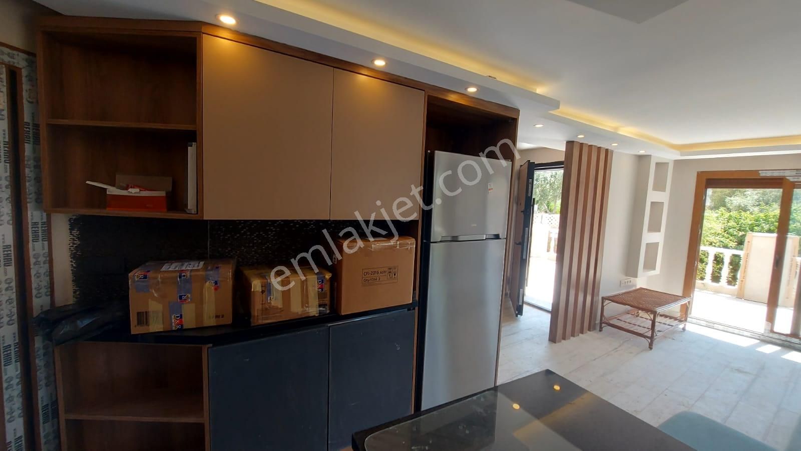 Remax Cool 2 'den Muhteşem Konum'da Deniz'e 200 Metre 3+1 Villa - Görsel 7