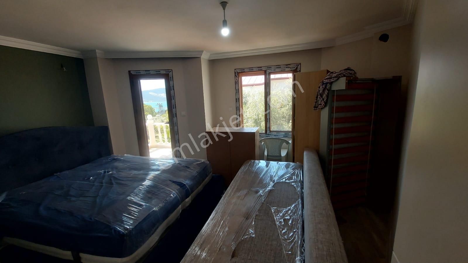 Remax Cool 2 'den Muhteşem Konum'da Deniz'e 200 Metre 3+1 Villa - Görsel 15