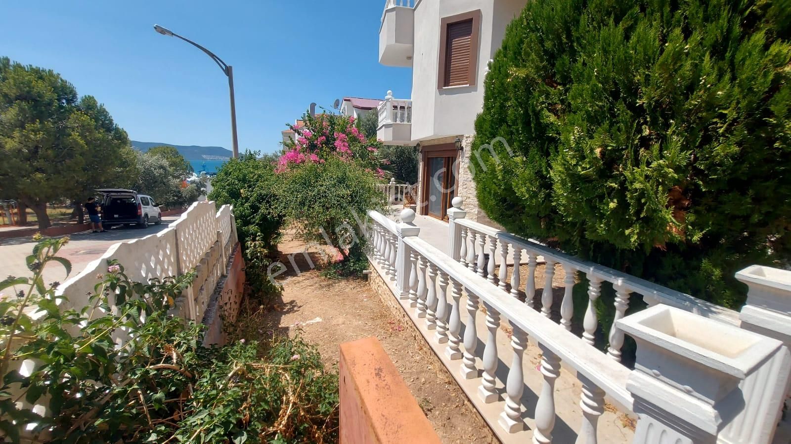 Remax Cool 2 'den Muhteşem Konum'da Deniz'e 200 Metre 3+1 Villa - Görsel 4