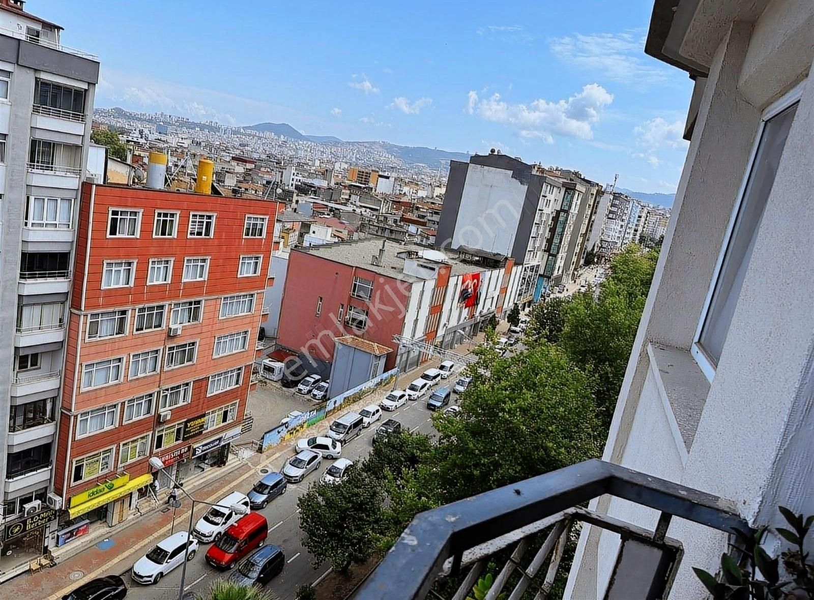 İlkadım Pazar Satılık Daire MERKEZİ KONUMDA DENIZ MANZARALI DAİRE