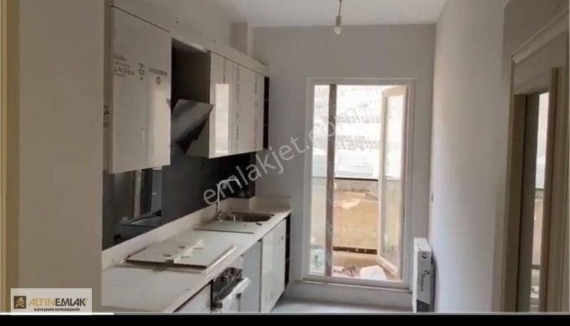 Başakşehir Güvercintepe Satılık Daire KAYAPARK SAKURA EVLERİNDE ARA KAT 2+1 SATILIK DAİRE:4.100.000TL