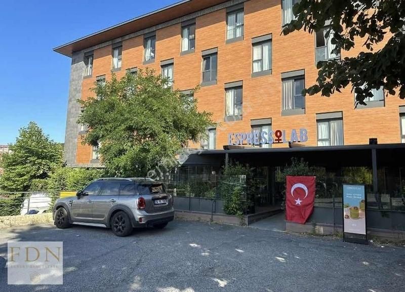 Sarıyer Zekeriyaköy Kiralık Daire Zekeriyaköy Panorama Home Balkonlu Full Eşyalı 1+1 Kiralık Daire