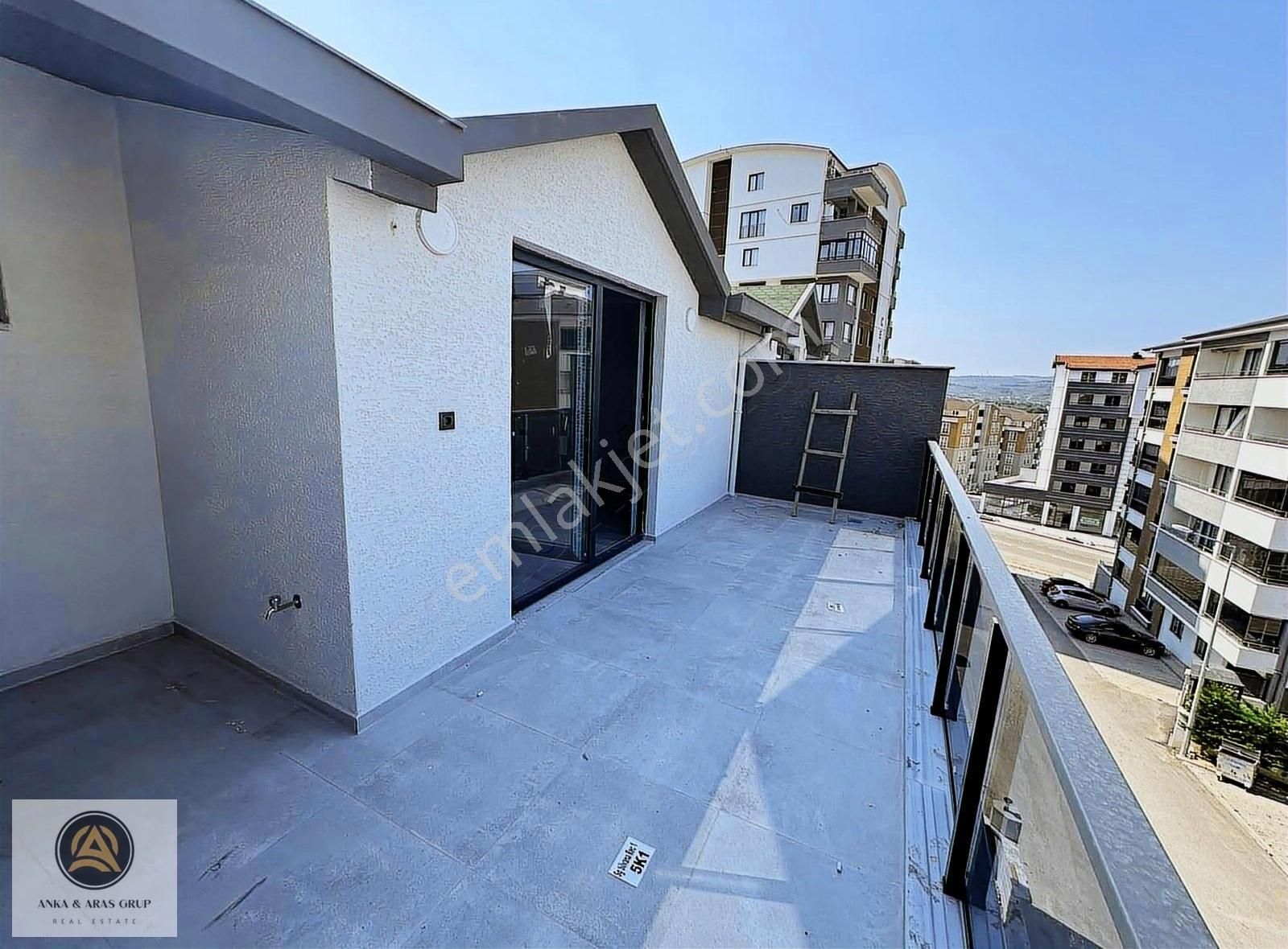 Osmangazi Yunuseli Satılık Villa ENGELSİZ BİR YAŞAM İÇİN SATILIK HARİKA BİR VİLLA