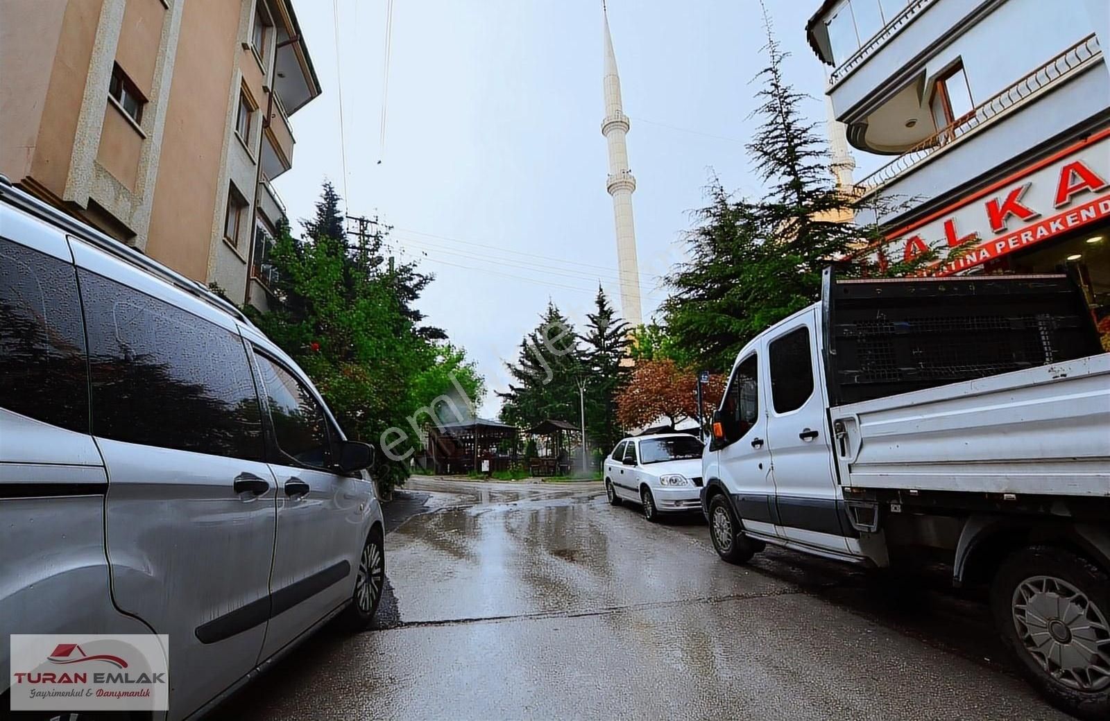Turandan Bu Fiyata Bu Genişlikte Şerefiyesi Yüksk Hazır Kiracılı - Görsel 3