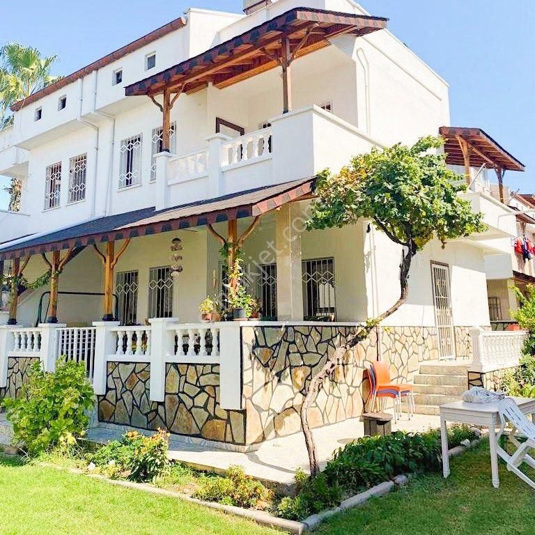 Dörtyol Yeşilköy Satılık Yazlık Acil - Dörtyol Yeşilköyde Denize Sıfır Sitede Satılık Villa