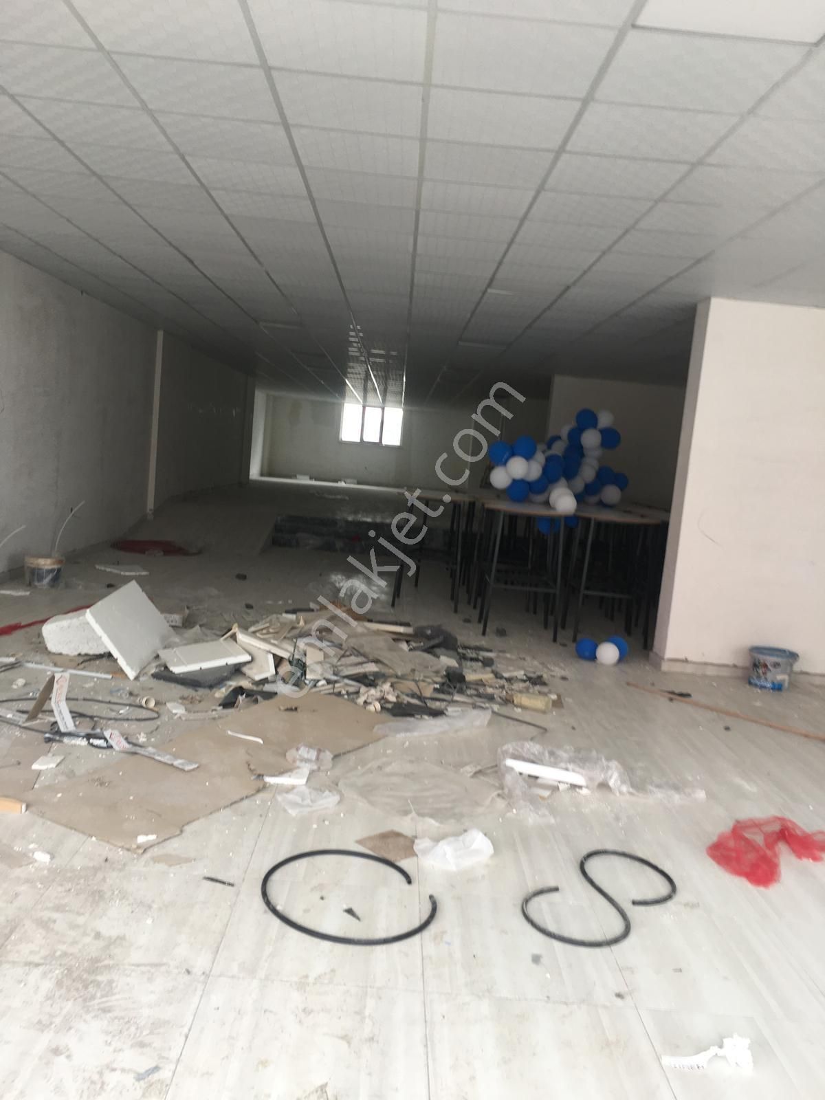 Kars Merkez Yenişehir Kiralık Dükkan & Mağaza  yenişehirde 330 m2 kiralık dükkan